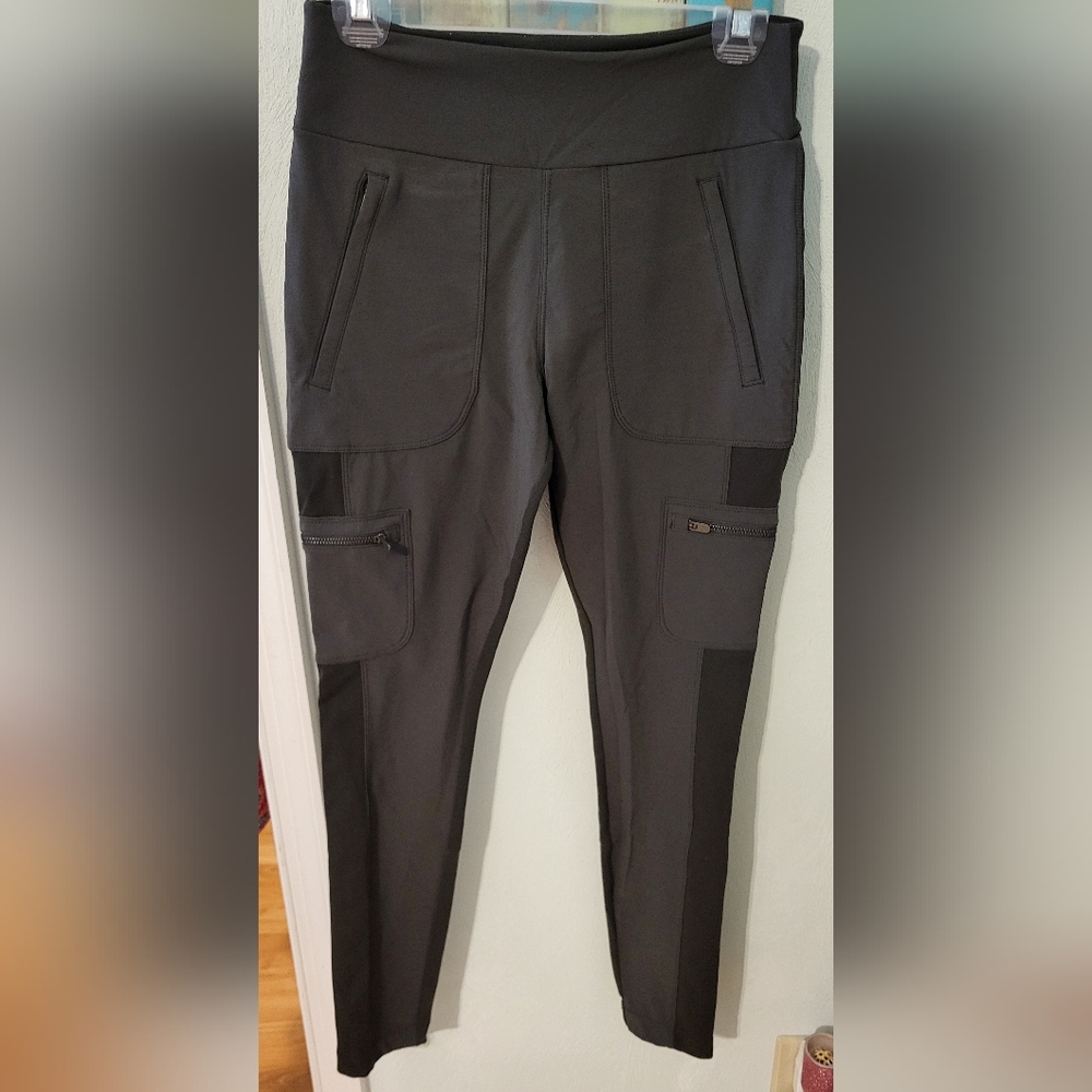 Athleta Army Green High-Waisted Utility Leggings with Pockets